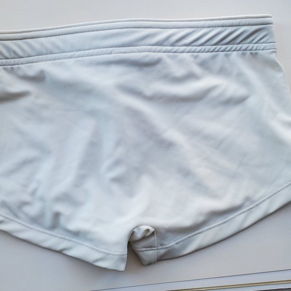 2(x)IST Men's Square Cut men's Swimsuit - Small - Great Looking - Picture 2 of 5